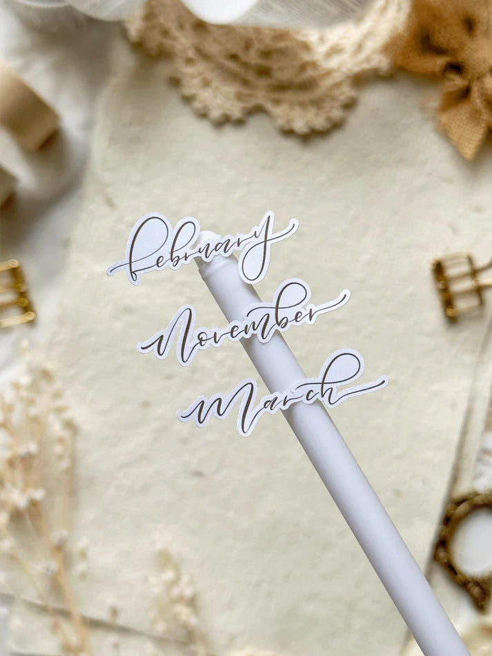 leelajournals Monthly & Weekly Headers Sticker Sheet - 3pc set
♡ 3pc sticker sheet set - 3 large
♡ pet matte (clear)
♡ dimensions estimated: L: 4x7 (in) | S: 4x3 (in)