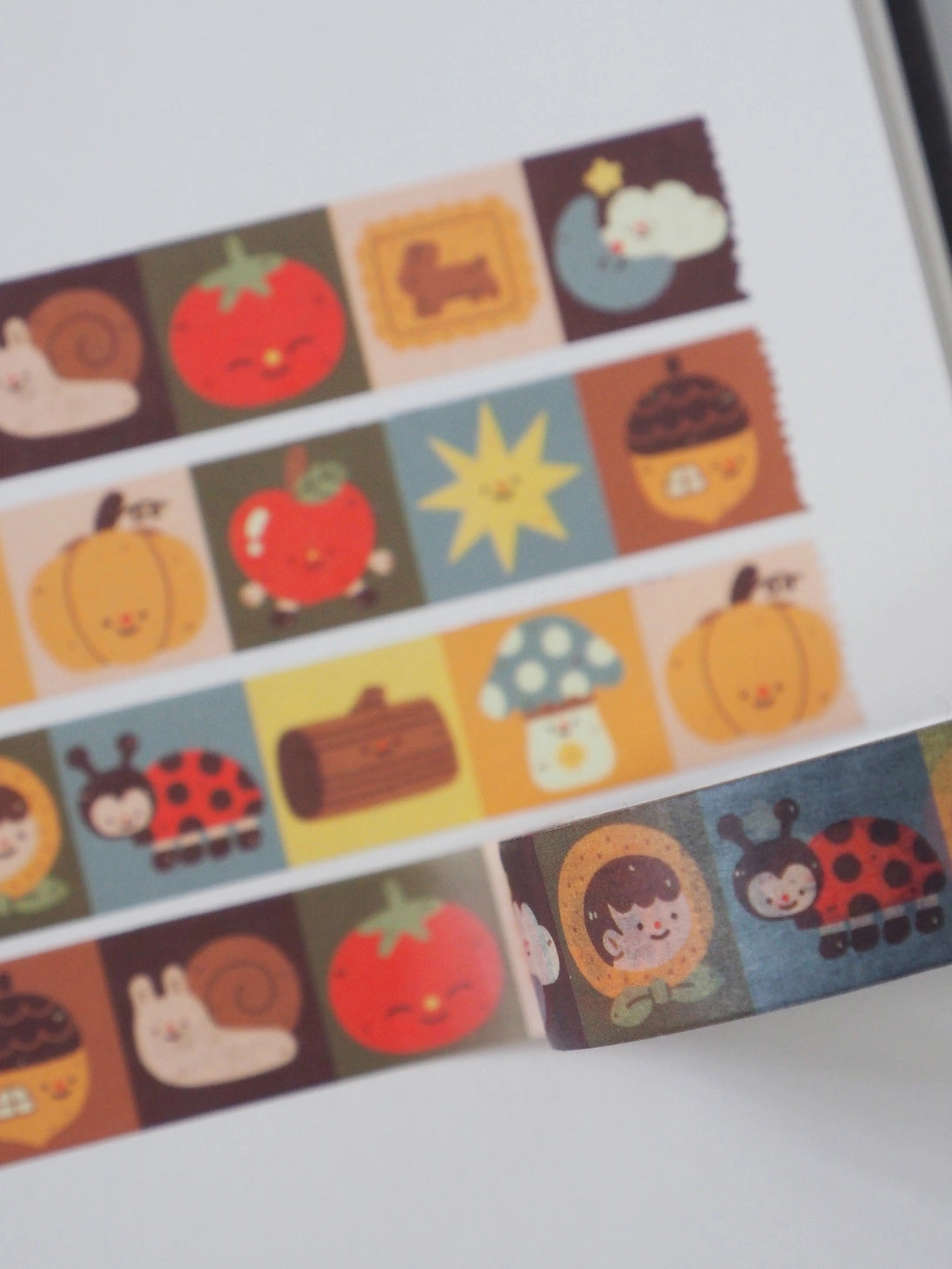 Fall Forest Washi Tape by natamori
✿ 15mm x 10m
✿ matte
✿ great to use in your bullet journal, planner, letters, etc ♡