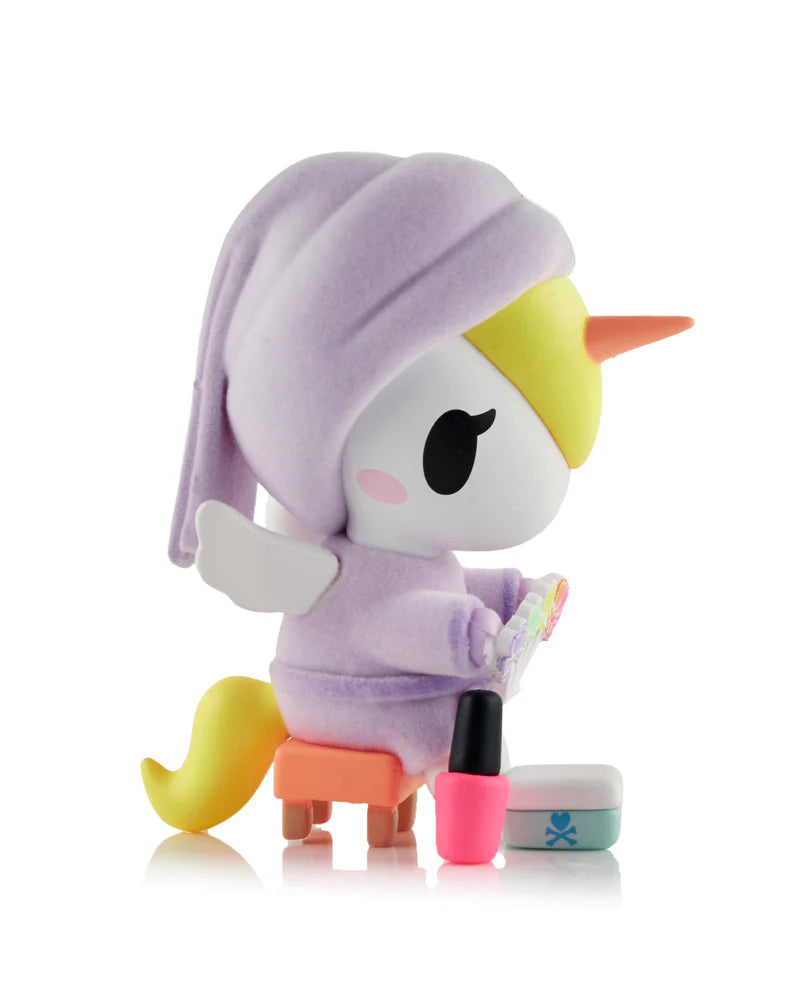 Relax, refresh, and reveal a surprise! The Spa Day Unicorno Blind Box series brings pampering vibes and peaceful charm to your Unicorno collection! This relaxing 9-figure series includes characters like Zen Babe, Mud Bath Babe, Bubbly Bubbles, Pedi Petals, and more! Treat yourself to a little kawaii wellness!