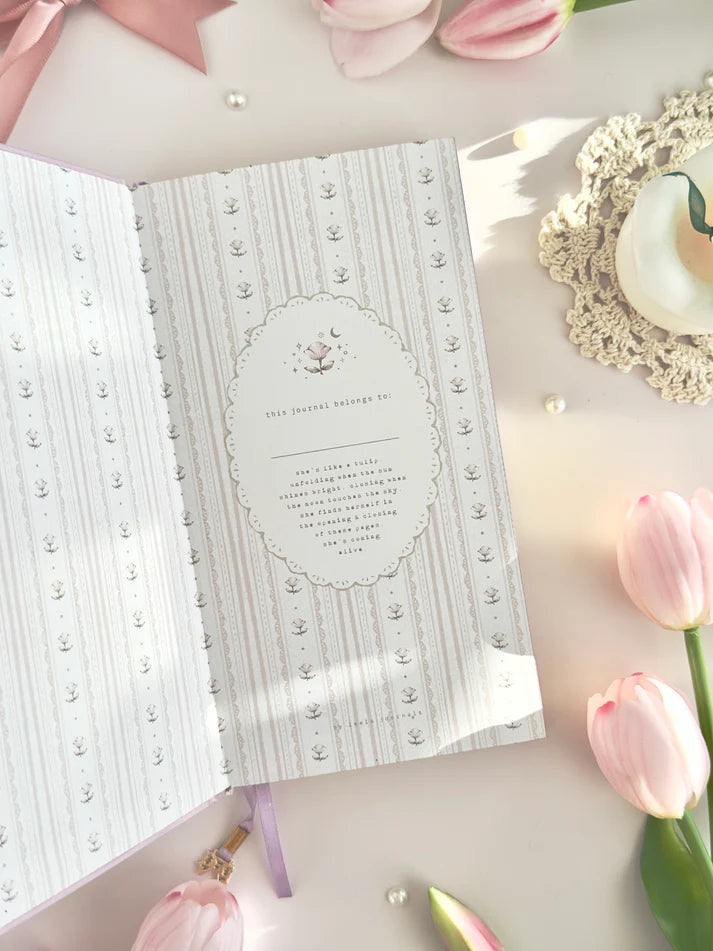 leelajournals Tulip Spell Book TN Notebook - Tiana (Dotted, Grid)
