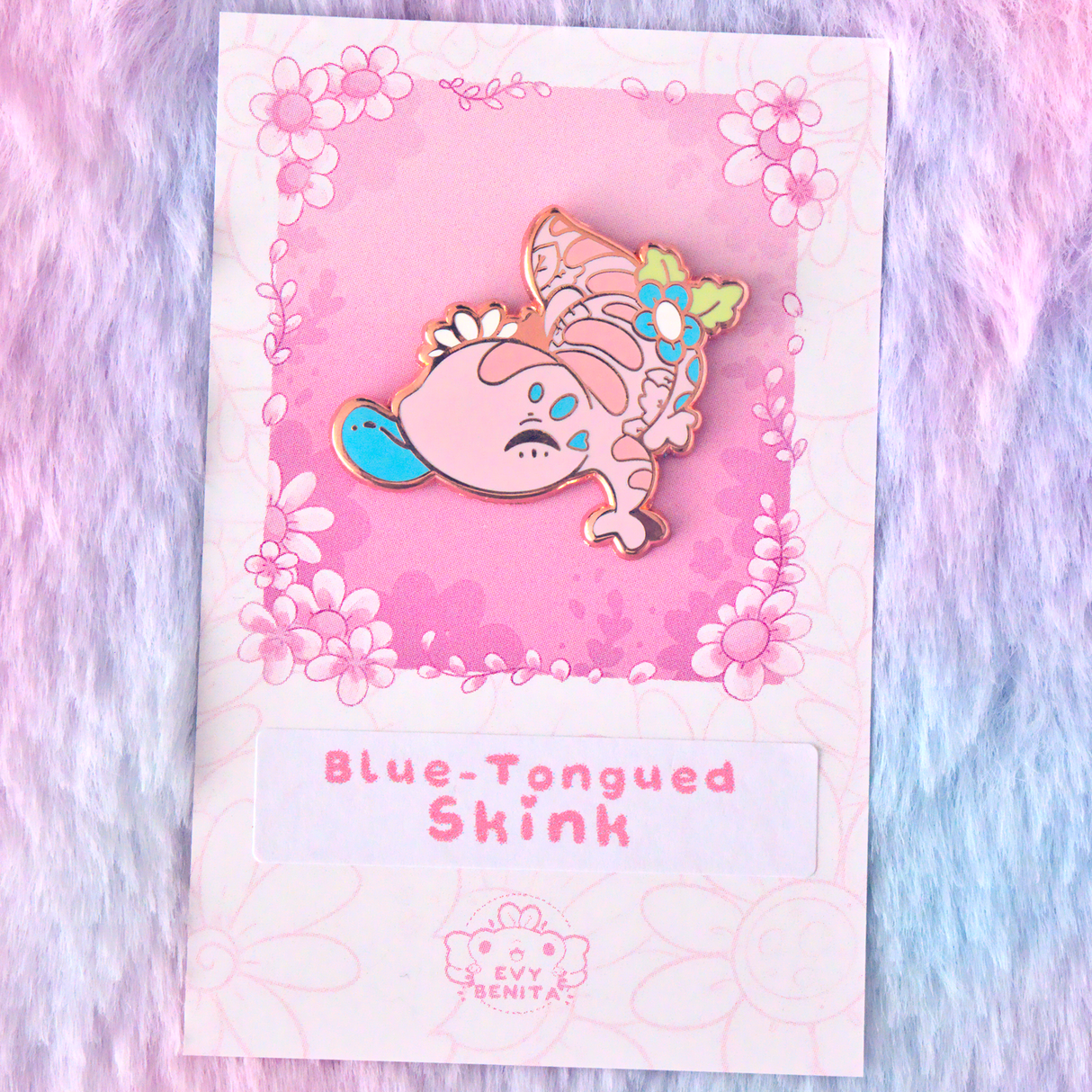 Blue-Tongued Skink Enamel Pin