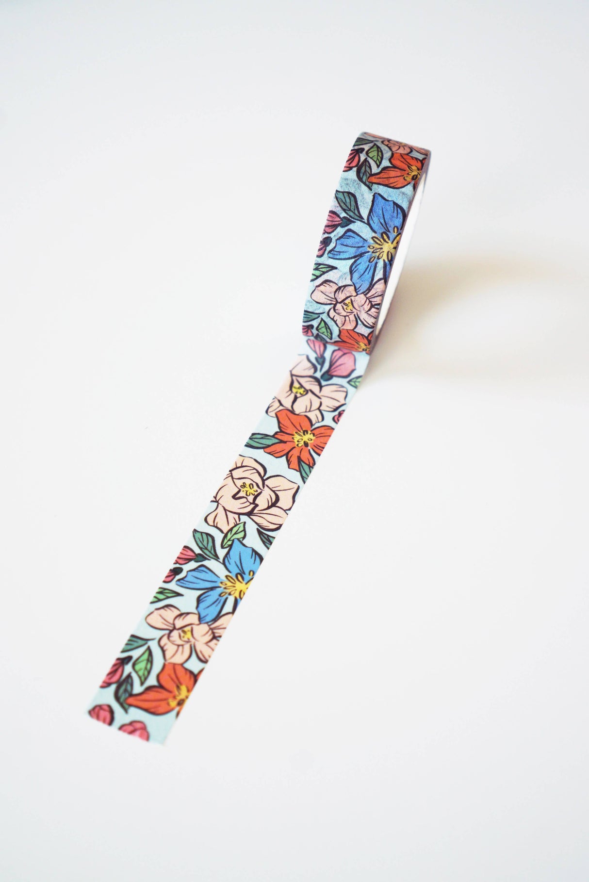 Cinta washi con ilustración floral azul