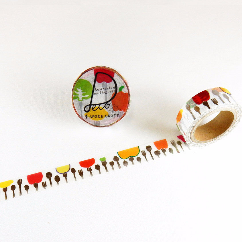 Manualidad espacial con cinta washi y tenedor de verduras