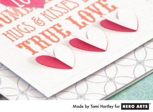 Sello de goma con forma de corazón y flecha