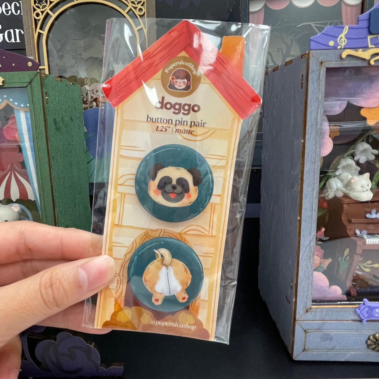 PaperaicaShop Doggo Pug Button Pins