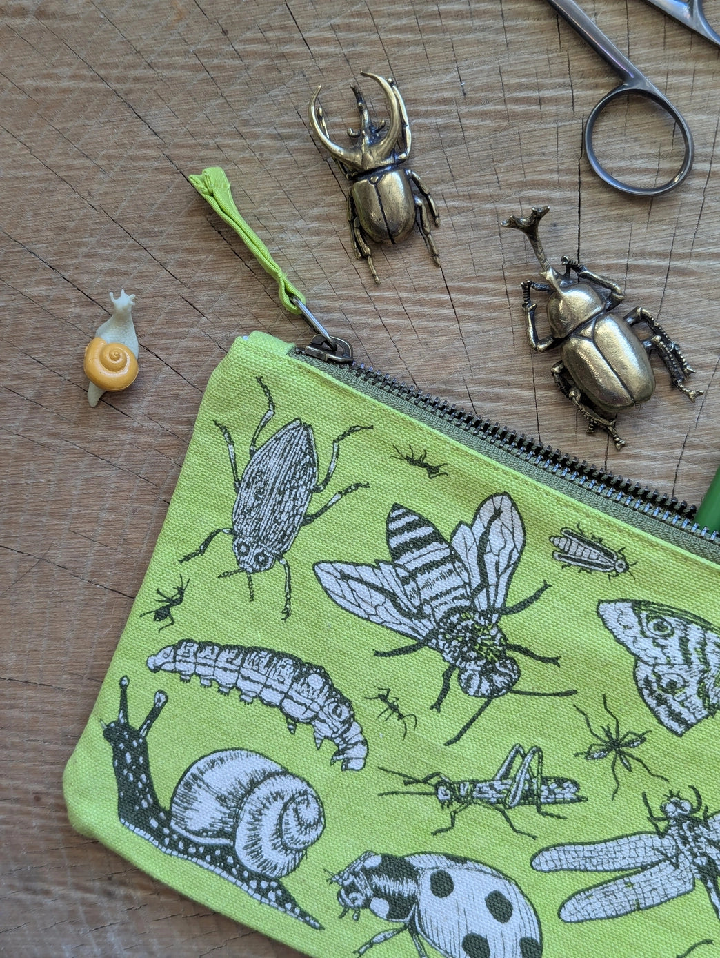 Insecta Zippered Pouch
