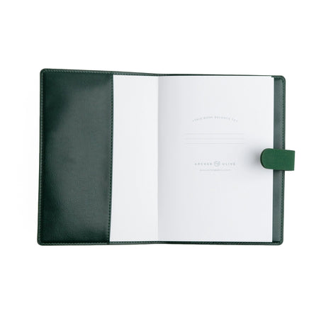 The Antique Floral Everyday Deluxe System is a beautifully flexible notebook crafted for your evolving creativity. Designed with a refillable format, and a soft vegan leather cover, it’s both eco-conscious and endlessly inspiring.