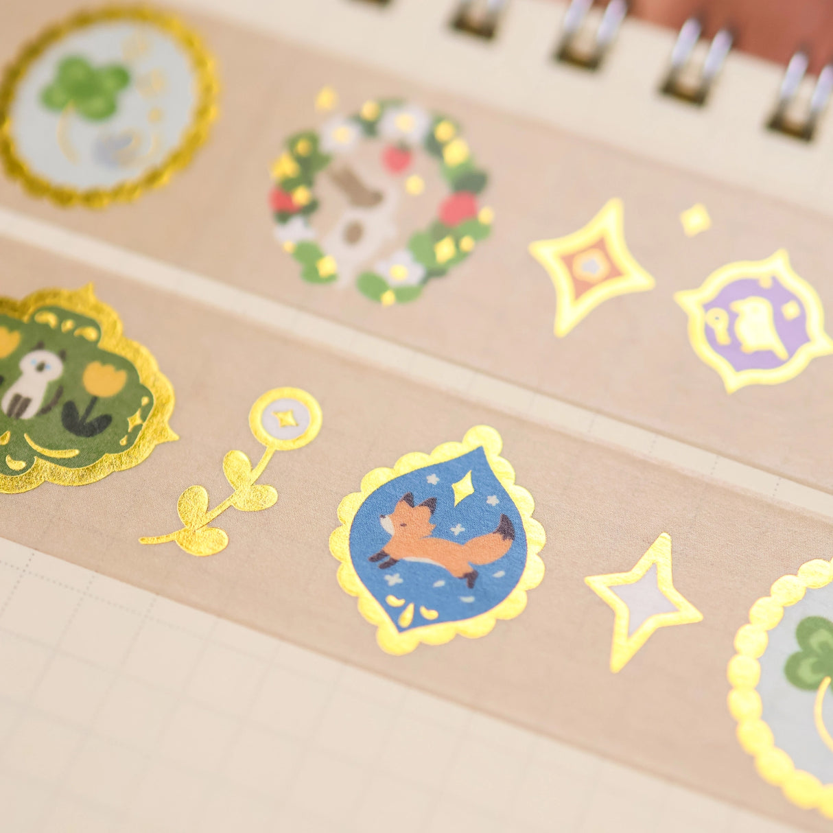 Animal in Frames Foil Washi Tape

Full color washi tape with foil
Width: 25mm
Length: 5m or 16 ft
Designed in San Jose, California
©Thousandskies