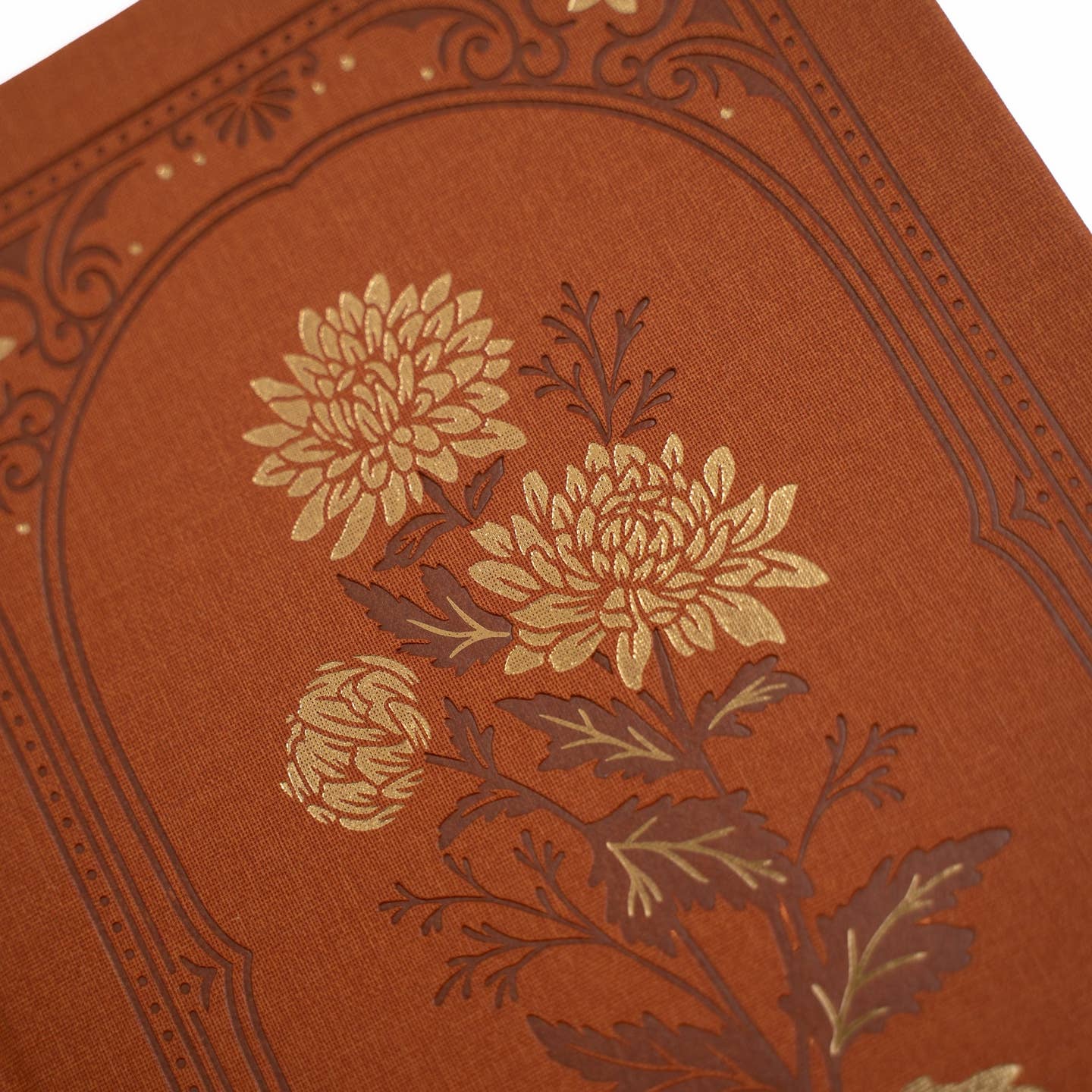 Archer and Olive Notebook: Chrysanthemum