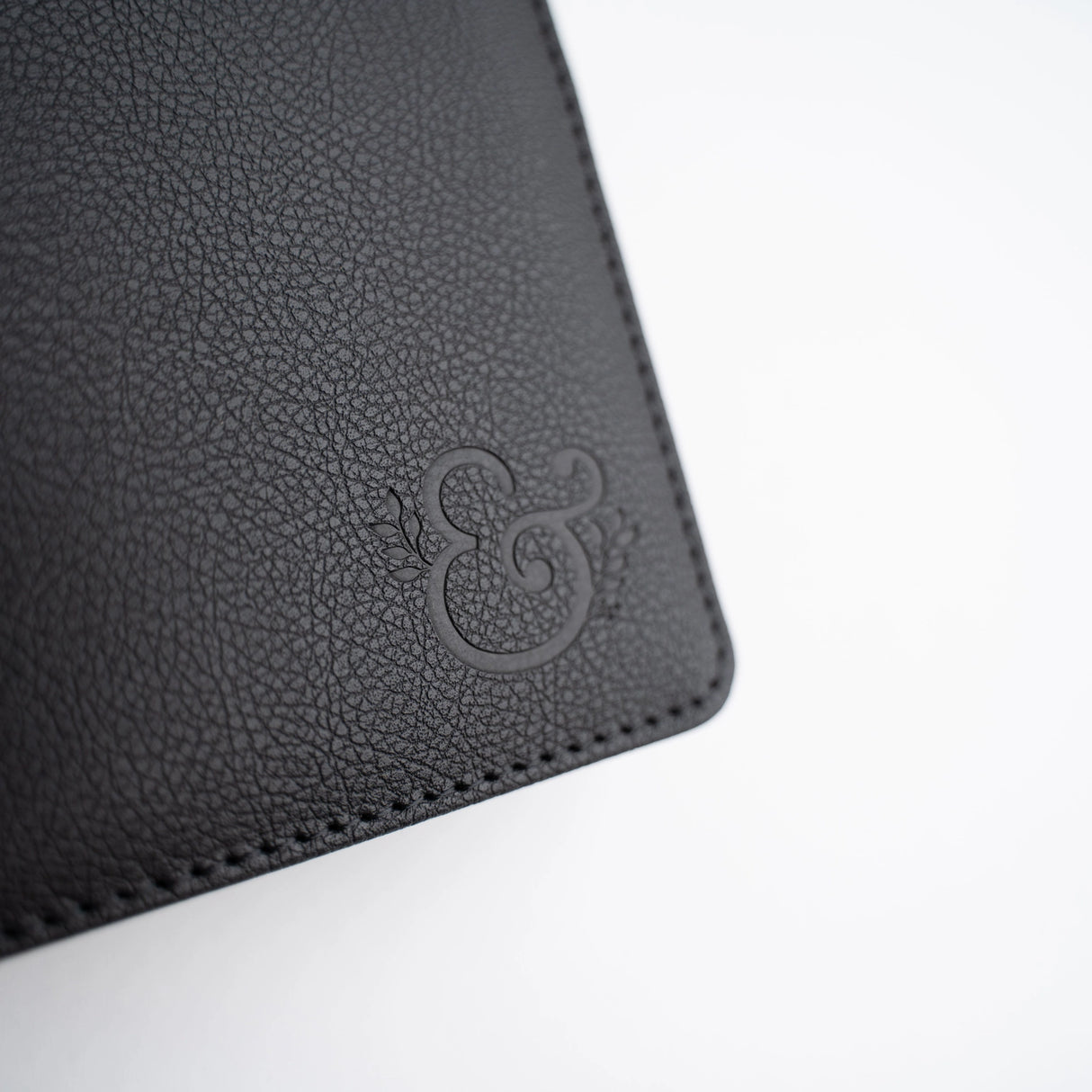 Archer and Olive Sticker Keeper Binder: Black