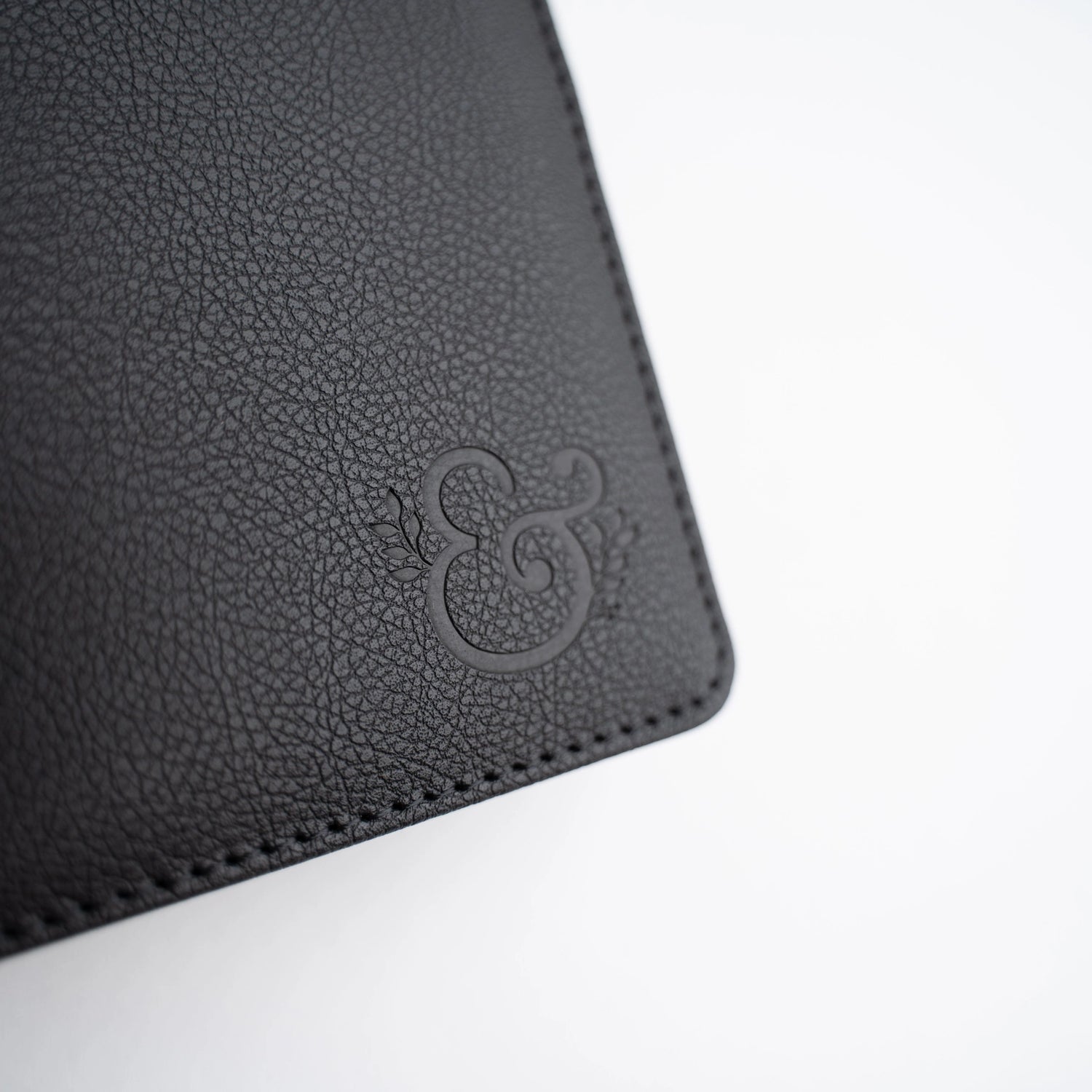 Archer and Olive Sticker Keeper Binder: Black