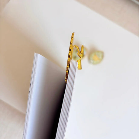 Atelier by Jo - Cottage Pluto Enamel Book Clip