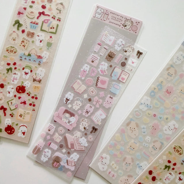 Atelier by Jo Small Sticker Sheet - Pink Journal

Bringing back the nostalgia of tiny deco stickers, these designs are perfect for decorating and filling in small spaces!