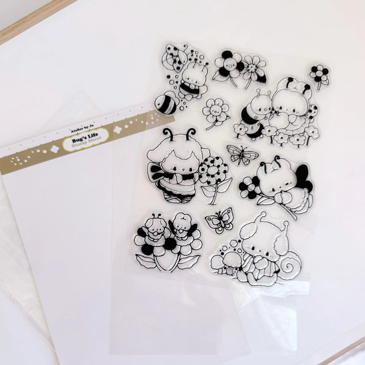 Introducing stamps that are easy to remove, clean, and store! Perfect for adding a finishing touch to your journal without adding bulk. Recommended to use in parallel with acrylic stamp blocks.