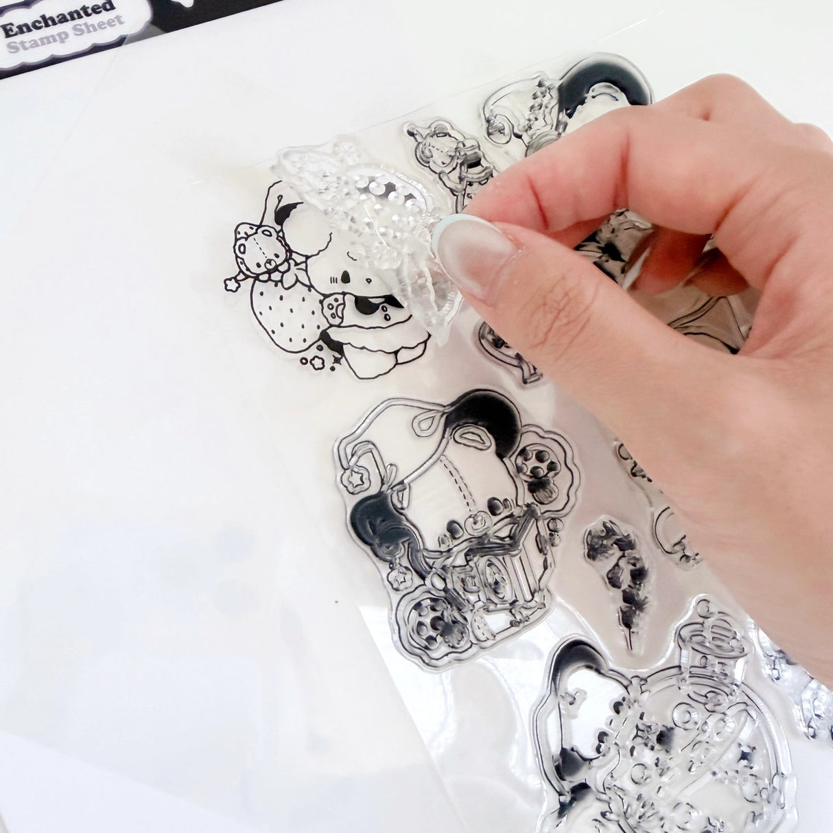 Introducing stamps that are easy to remove, clean, and store! Perfect for adding a finishing touch to your journal without adding bulk. Recommended to use in parallel with acrylic stamp blocks.