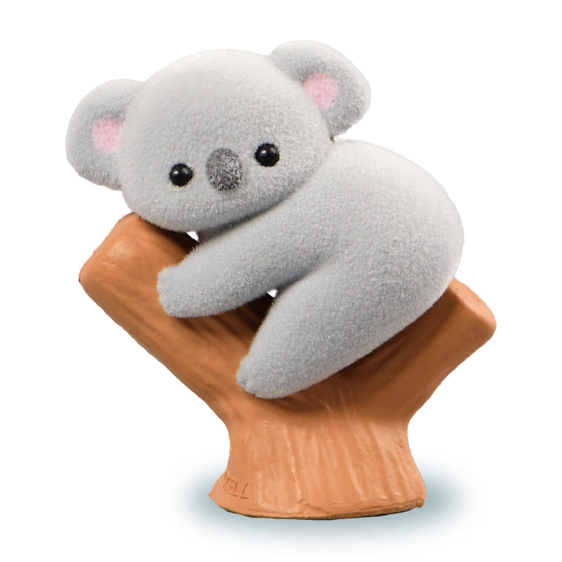 Introducing a brand new flocked figure series: Baby Koala! These gentle and sleepy koalas cling adorably to their tree branches and bring a sense of calm and cuteness wherever they go. Made with soft flocked material, they’re perfect as a collectible or display item. 🍼
