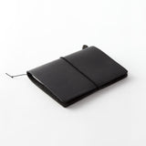 TRAVELER'S Notebook Black (Passport Size)