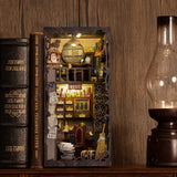 Book Nook Kit: Magic Pharmacist with Dust Cover