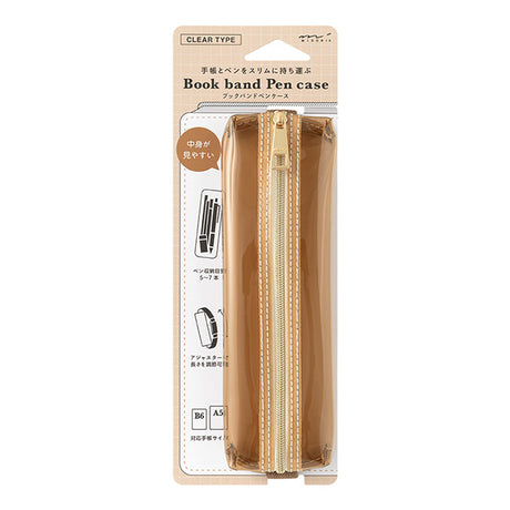 Slim shape and high storage capacity-&nbsp;A book band pen case that attaches to the cover of a&nbsp;notebook or notebook and carries a notebook and pen slim. Despite its slim appearance, it can hold up to 7 pens.
Since it is an elastic band with an adjuster that can be adjusted in length, it can be used for B6 ~ A5 size notebooks and notebooks.

The stylish two-tone&nbsp;color "Transparent Brown × Brown" combines coffee-inspired brown fabric with a bright off-white zipper and brown elastic band. It's easy 