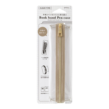 Slim shape and high storage capacity-&nbsp;A book band pen case that attaches to the cover of a&nbsp;notebook or notebook and carries a notebook and pen slim. Despite its slim appearance, it can hold up to 7 pens.
Since it is an elastic band with an adjuster that can be adjusted in length, it can be used for B6 ~ A5 size notebooks and notebooks.

The stylish two-tone color "Transparent x Beige" combines coffee-inspired brown fabric with a bright off-white zipper and brown elastic band. It's easy to take out