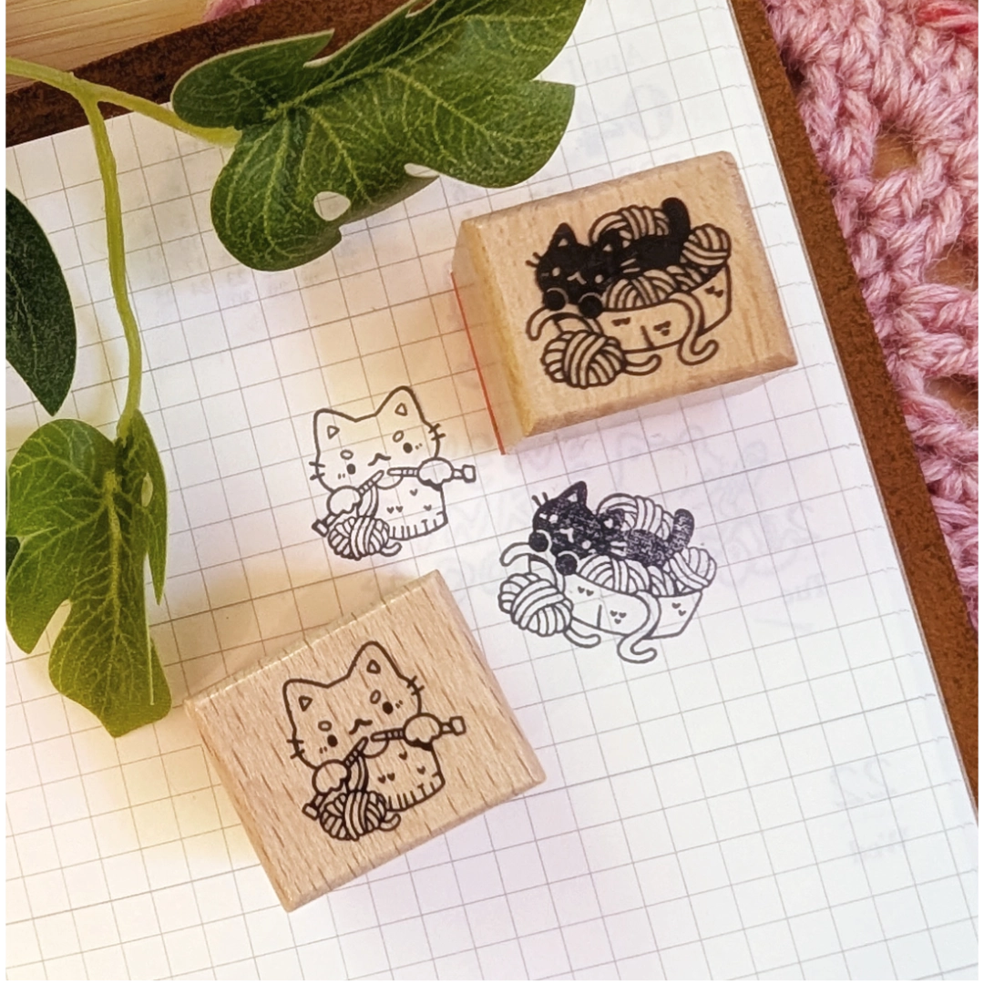 A small wood stamp of a little kitty knitting their heart away for your planner and scrapbooking needs. Each stamp measures approximately 1 x 0.75 inch.