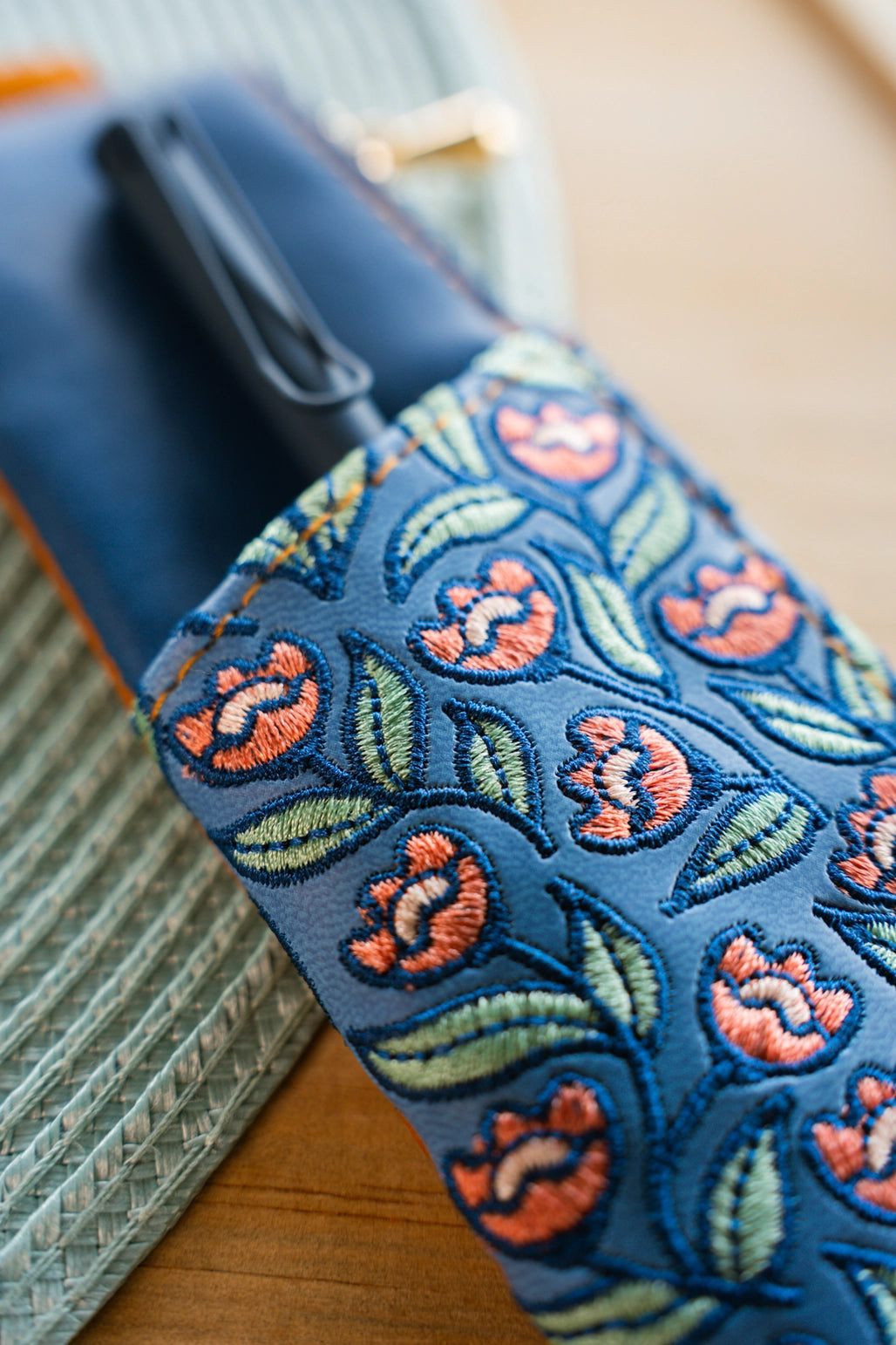 Creeping Floral Embroidered Notebook Pouch