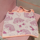 Made in collaboration with KNT365. The Dance bag features two sets of straps for hands and shoulders, and is gusseted in a gingham pattern.

Recycled polyester (one tote bag is made from approximately 4 recycled plastic bottles)
42 x 43cm x 8cm(depth), 188g
Easily clean the bag by tossing it into the washing machine (laundry net recommended)
Wrinkle free, so feel free to fold away when you don't need it!
Made locally in Japan