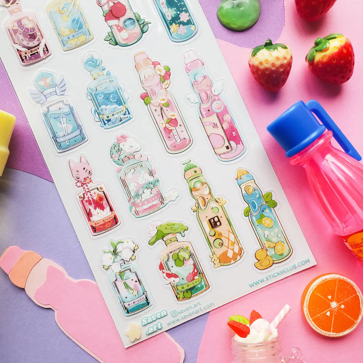 🥤🌸 POP! Fizz! @saven.art’s sparkling bottles are fully stocked with ramune refreshers, dreamy elixirs, and fruity little spells for every craving. From strawberry sweetness and citrus sparkle to moonlit brews, lucky charms, guardian potions, and cozy peachy sips, this sheet is basically a vending machine for wishes.

Art by: @saven.art