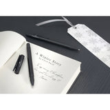 When it comes to design, young professionals and trend-setters who keep pace with the times have specific expectations: a sophisticated, modern look and a cool, smooth feel. This is where the Neo Slim comes in as it meets these very needs.