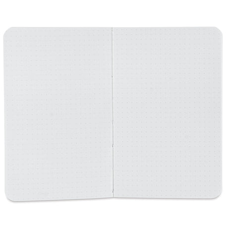 Ecoqua Plus by Fabriano is a collection of notebooks designed to accompany you every day, withstanding prolonged use. These notebooks open perfectly, allowing you to comfortably write on every page, right down to the last. Entirely made in Italy, they use the best raw materials and are produced with renewable energy, demonstrating a concrete commitment to sustainability.