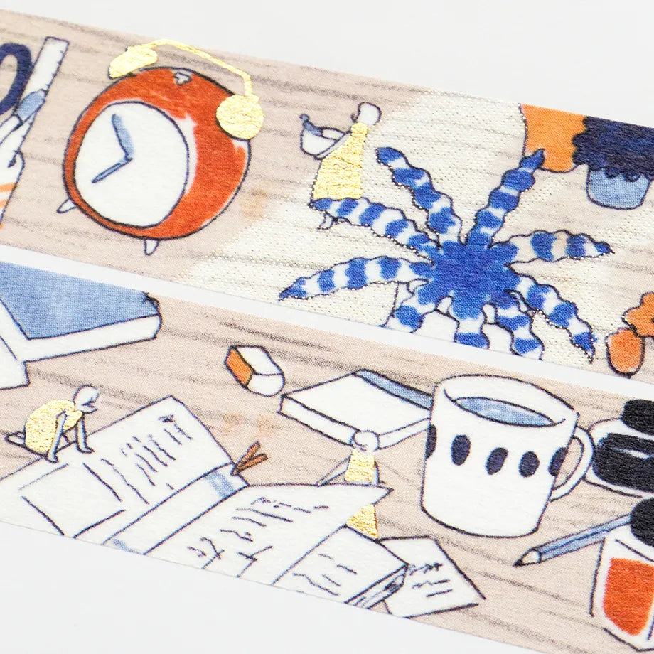 Fujimaki Sayuri Foil-Stamped Masking Tape

On the desk in the morning, the fairies read books, hung out in the sun, and seemed to be having some fun. The fine gold foil stamping beautifully expresses the light shining into the desk.

20mm wide x 5m long