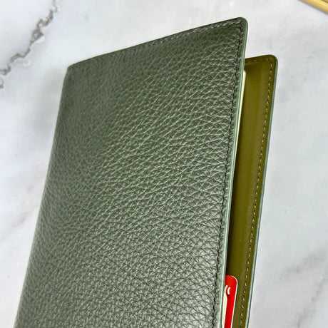 Girologio Hobonichi Weeks Slim Leather Cover - Olive Green Weeks