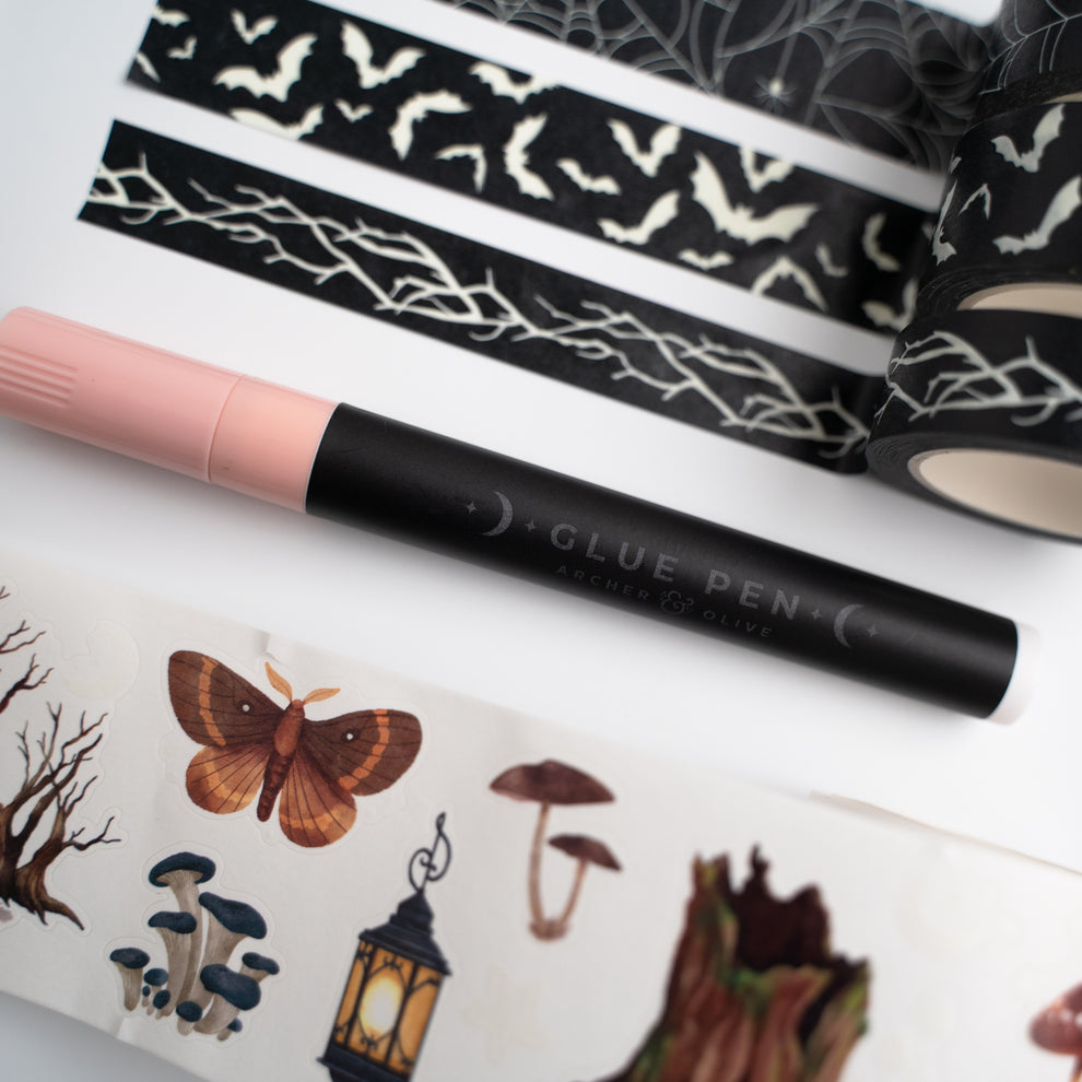 Archer and Olive Haunted Hollow Box 2025