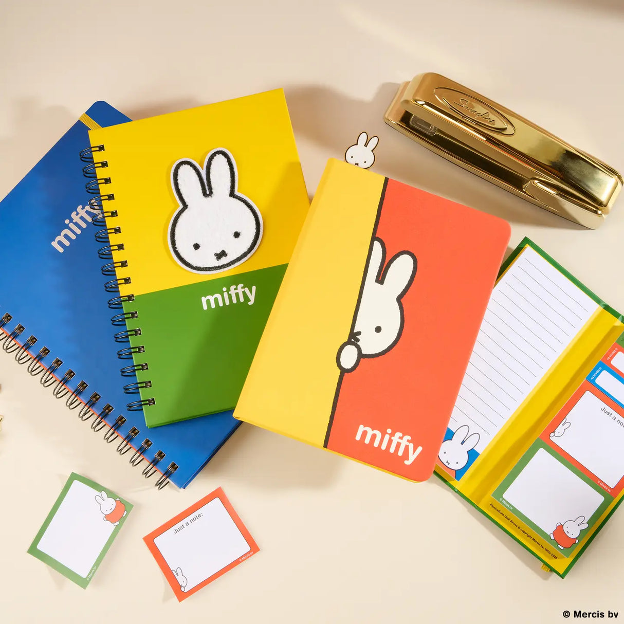 Jot down your thoughts in the cutest way with this Hardcover Notebook with Enamel Bookmark! Featuring a sturdy cover with an adorable Miffy design, it’s as charming as it is functional. Inside, you’ll find 216 lined pages made from 100 gsm acid-free, recyclable paper—perfect for all your notes, doodles, and ideas. The brass-and-enamel Miffy bookmark makes sure you never lose your place, adding a little extra charm to your writing experience.