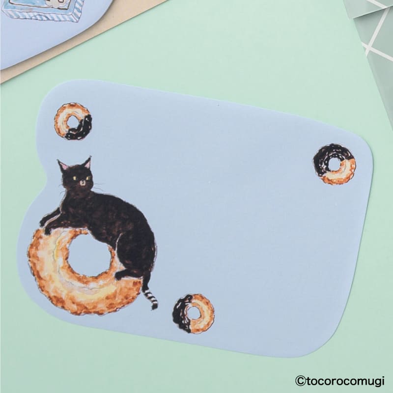 By making 70% of the adhesive side of the label, Pita Fusen can be stuck firmly and does not peel off easily.&nbsp;The cute die-cut type has a shape that makes the most of the design of the illustration. The design is based on an illustration by Tocoro Comugi, an illustrator who is very popular on SNS for drawing loose and slightly funny animals. The large (message type) is large enough to write on. It is designed to stick firmly so that important messages will not peel off.

95 x 70mm
20 sheets