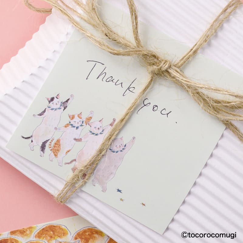 By making 70% of the adhesive side of the label, Pita Fusen can be stuck firmly and does not peel off easily.&nbsp;The cute die-cut type has a shape that makes the most of the design of the illustration. The design is based on an illustration by Tocoro Comugi, an illustrator who is very popular on SNS for drawing loose and slightly funny animals. The memo size (memo type) is just the right size for a small thank you or message, or as a memo to put around your PC or on your calendar.

70 x 70mm
20 sheets