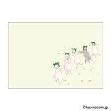 By making 70% of the adhesive side of the label, Pita Fusen can be stuck firmly and does not peel off easily.&nbsp;The cute die-cut type has a shape that makes the most of the design of the illustration. The design is based on an illustration by Tocoro Comugi, an illustrator who is very popular on SNS for drawing loose and slightly funny animals.&nbsp;The Large size (thick type) is made of thick paper, so it can be used like a message card to accompany a gift. The top and bottom sections have no glue attach