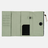 It features a spacious pocket, yet the appearance of the cover remains simple and sleek. The cover is light and comfortable to hold despite its tri-fold design with magnets.