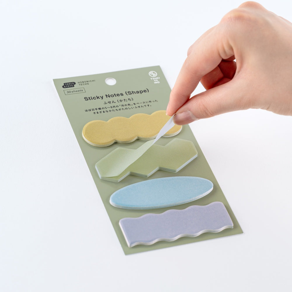 The Shape type is based on the monthly colors from May to August in the Hobonichi Techo. These die-cut sticky notes come in a variety of fun shapes, making them great for decorating your pages, layering with other notes, or creating collages.