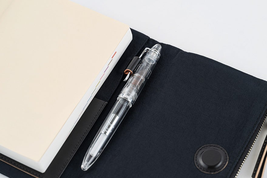 Hobonichi 2025 A6 Funda Tragen (Negro)
