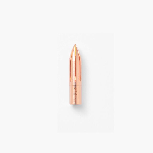 The copper nib was born from a desire for a durable and practical dip pen nib. Enjoy a variety of line widths from fine to broad by tilting the nib at different angles. Fits most nib holders as well as those from our range.

The nib was designed by Yuto Yamazaki of Kuramae-based design studio Alloy. The nib tip has been rounded and polished with meticulous care, providing a remarkably smooth writing experience that defies expectation. Perfected over many iterations, the innovative nib is like no other.

Abo