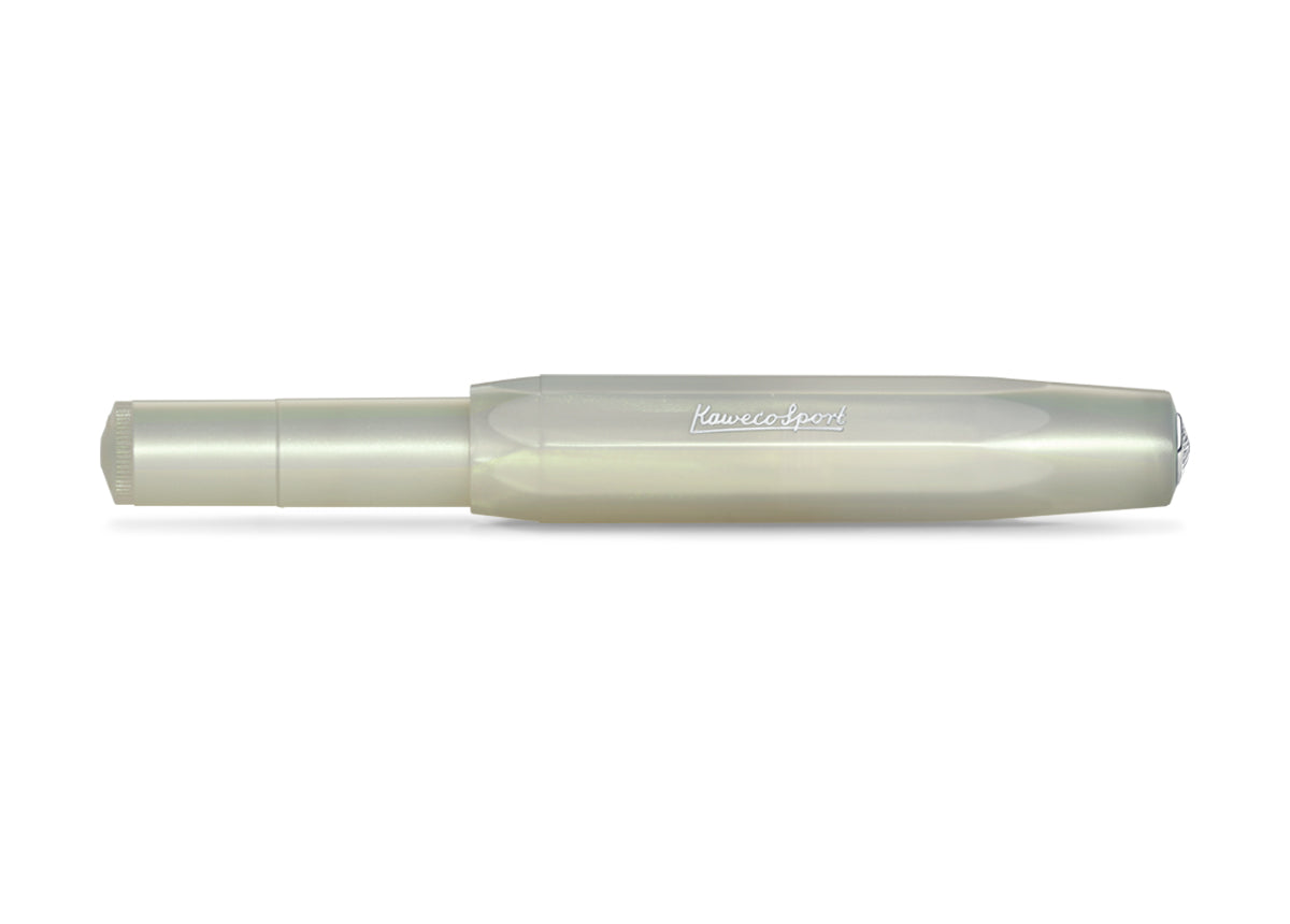 Kaweco LUNAR SPORT Fountain Pen Light Green

Houston, we have a new series: the new LUNAR SPORT dares to take the first step into the Kaweco standard range.