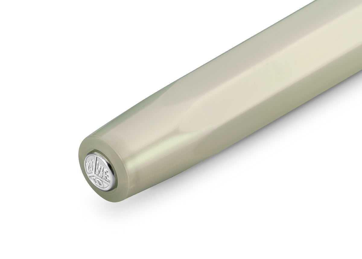 Kaweco LUNAR SPORT Fountain Pen Light Green

Houston, we have a new series: the new LUNAR SPORT dares to take the first step into the Kaweco standard range.
