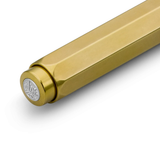 Kaweco Brass SPORT Mechanical Pencil .7mm


Heavy mechanical pencil made of high-quality brass with an individual touch.
Writing instruments of the series Kaweco Brass Sport develop a natural and unique patina during the use. Every mechanical pencil becomes an individual item over time due to this. The sturdy brass is complemented by fine silver elements, such as the logo cap. The writing instrument's high weight already presses slightly onto the paper by itself. This feature makes it possible for you to dr