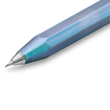 Mysterious as the moon

Houston, we have a new series: the new LUNAR SPORT takes its first steps into the Kaweco standard range. Now the series sparkles again in two more magical nuances: While our Shadow Blue is reminiscent of mysterious galaxy nebulae in the space depths, the Light Blue shines with its more subtle and gentle properties, like forget-me-nots in full bloom.

Both are imbued with an intriguing, iridescent color change that makes the blue and purple hues dance on the surface of the pencil, dep
