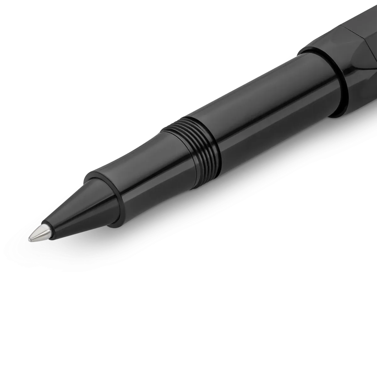 Kaweco SKYLINE SPORT Rollerball - Black

The latest technology, a gel refill and ceramic ball combined with timeless design made of high-quality plastic in fresh colours.

All black everything - our rollerball pen in black performs brilliantly in any situation. The colour can be combined elegantly and classically with various notebooks, papers and other accessories.

The Kaweco Sport has been around since 1911. The rollerball for the bag has a size of only 10.5 cm when closed and grows to a normal size of 1