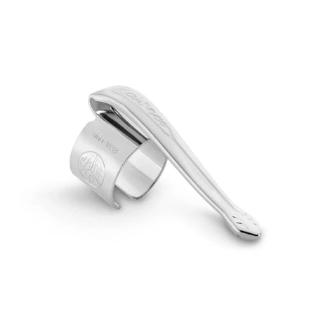Kaweco Supra Deluxe Clips

The clip fits the SUPRA model. Simply slide it open and the clip is ready for use.

Not only in function, but also visually, this accessory is an upgrade for every Kaweco.