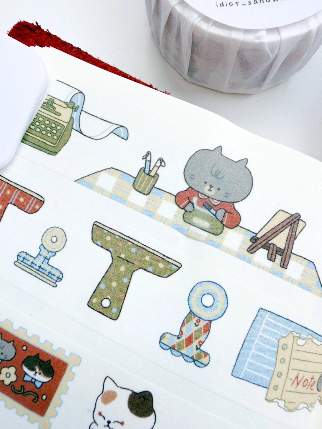 Kuboandlucy X Idiot Sandwich My Journal Sips V.3 (Stationery) Washi Tape

20mm Japanese Washi Tape
Exclusive collaboration with Idiot Sandwich
Perfect for all planners, journals or add a little personality to your letters or gift wrapping