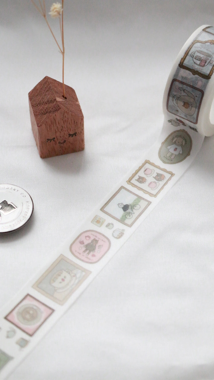Kuboandlucy x Dana Ate Oatmeal Saturday at the Cafe 20mm Washi Tape

20mm Japanese Washi Tape
Exclusive art illustrated by Dana Ate Oatmeal for Kuboandlucy Stationery Co
Perfect for all planners, journals or add a little personality to your letters or gift wrapping