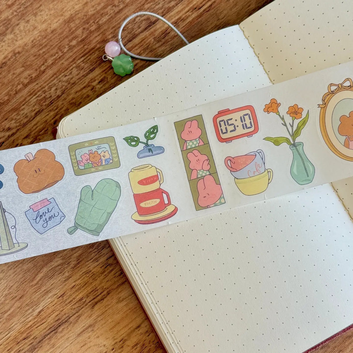 5 meters of pure kiss-cut, washi sticker home deco bliss~

They readjust easily and blend in with the paper. (Lighter paper recommended for maximum visibility)

Just like the washi tape material you love, but in a sticker roll. No more saving your stickers for later! Use it up!!

Dimensions: 50mm x 5m